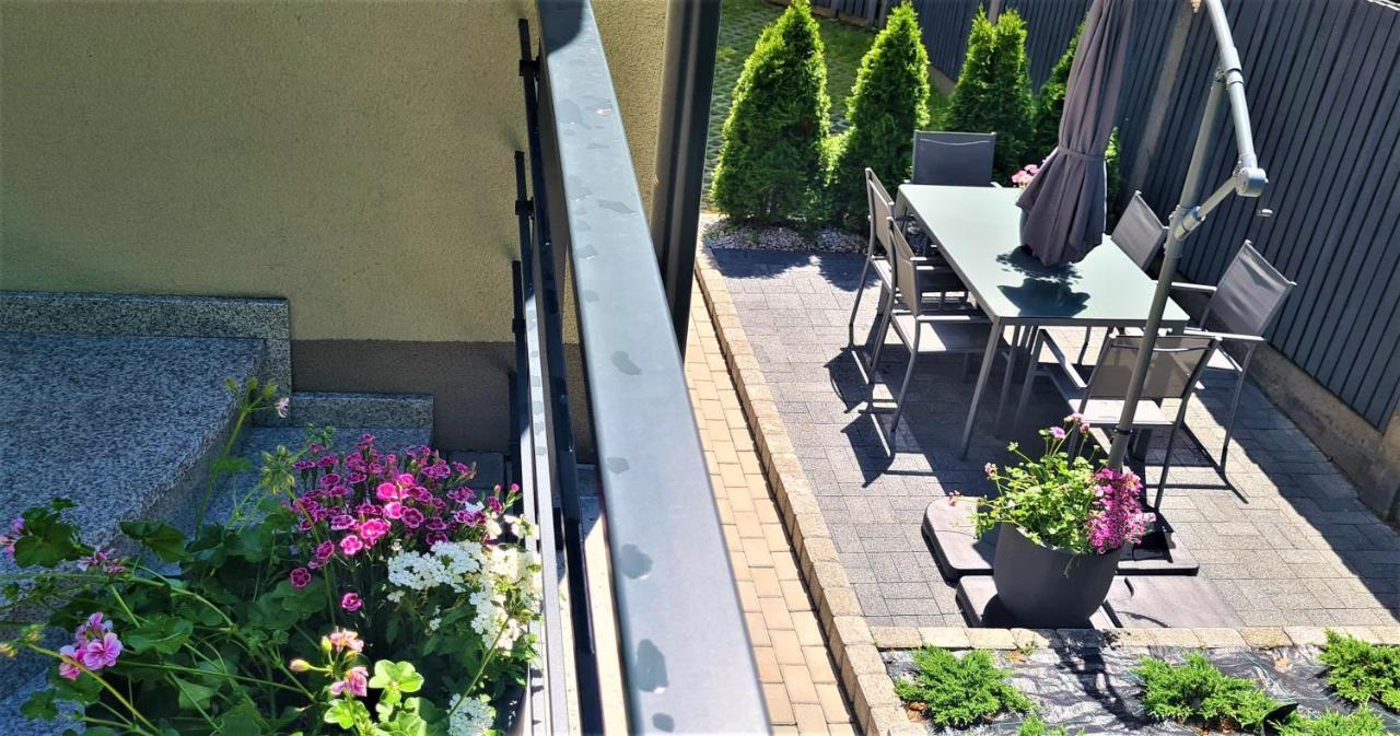 Urban Apartments Premium No 3, Free Private Parking, Self Check-In Chorzów Exteriör bild