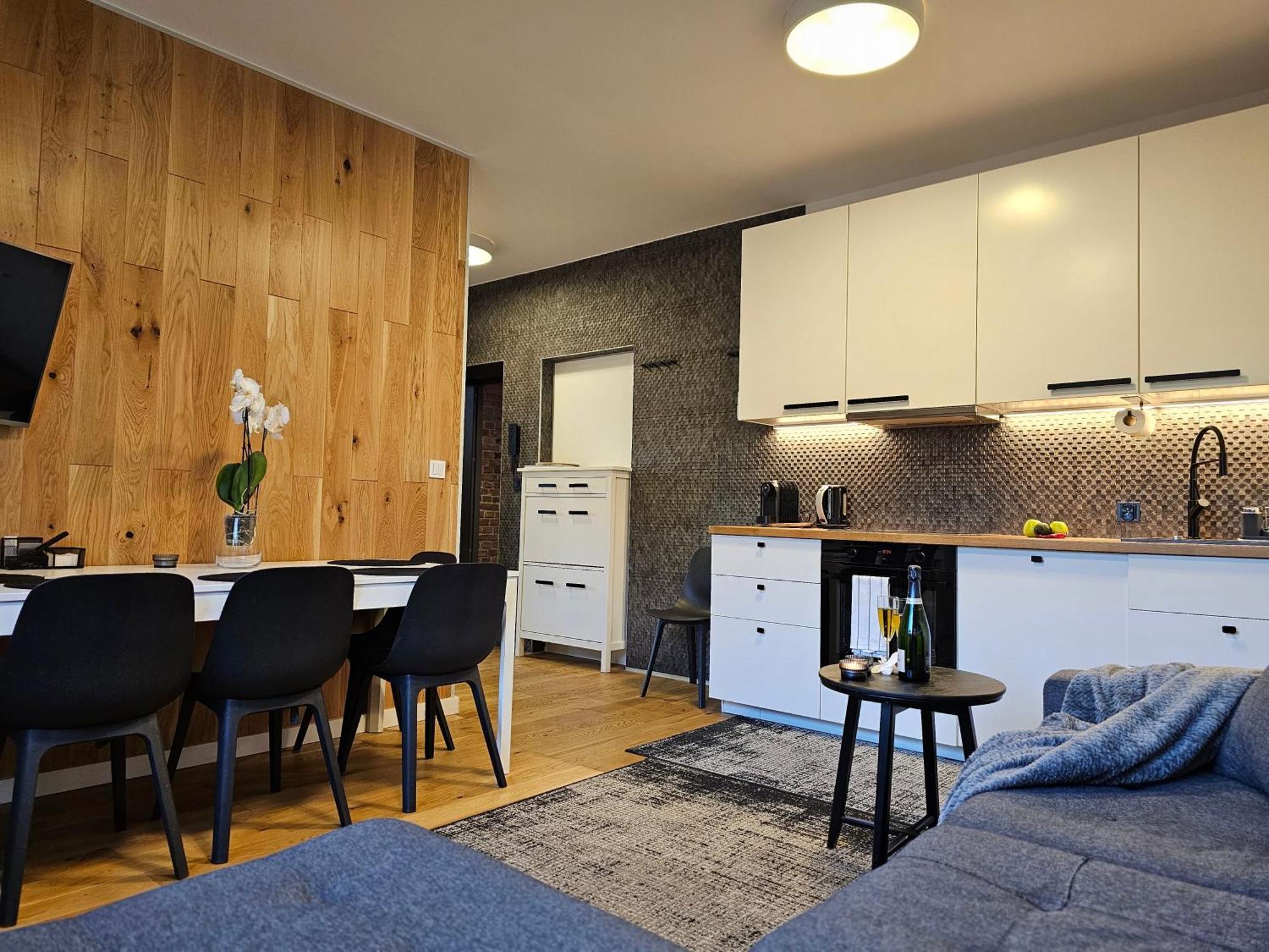Urban Apartments Premium No 3, Free Private Parking, Self Check-In Chorzów Exteriör bild